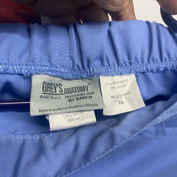 Scrubs By GREYS ANATOMY PROFESSIONAL WEAR BY BARGO - Picture 7 of 14